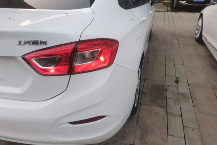 Used Chevrolet Cruze 2017 1.5L Automatic Pioneer Sunroof Edition Exterior 3