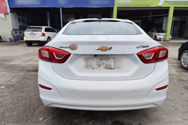 Used Chevrolet Cruze 2017 1.5L Automatic Pioneer Sunroof Edition Exterior 4
