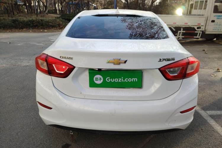 Used Chevrolet Cruze 2017 1.5L Automatic Pioneer Sunroof Edition Exterior 4