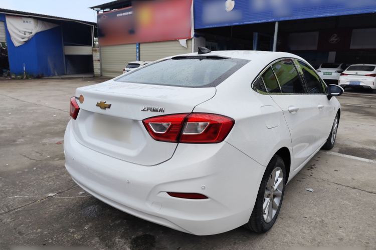 Used Chevrolet Cruze 2017 1.5L Automatic Pioneer Sunroof Edition Exterior 5