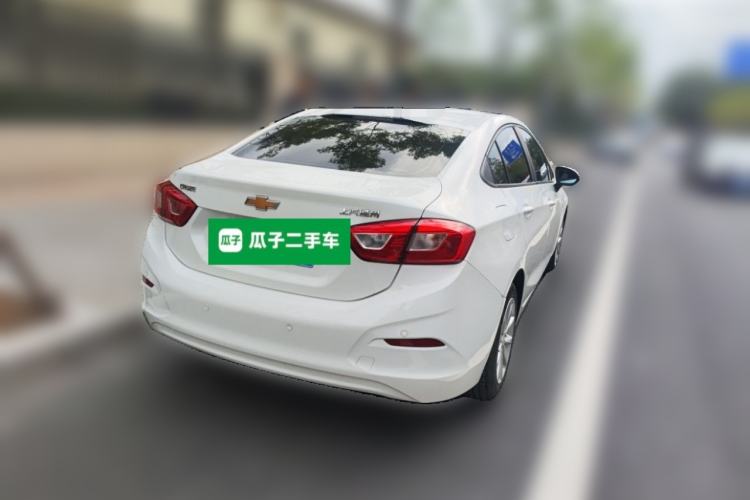 Used Chevrolet Cruze 2017 1.5L Automatic Pioneer Sunroof Edition Exterior 5