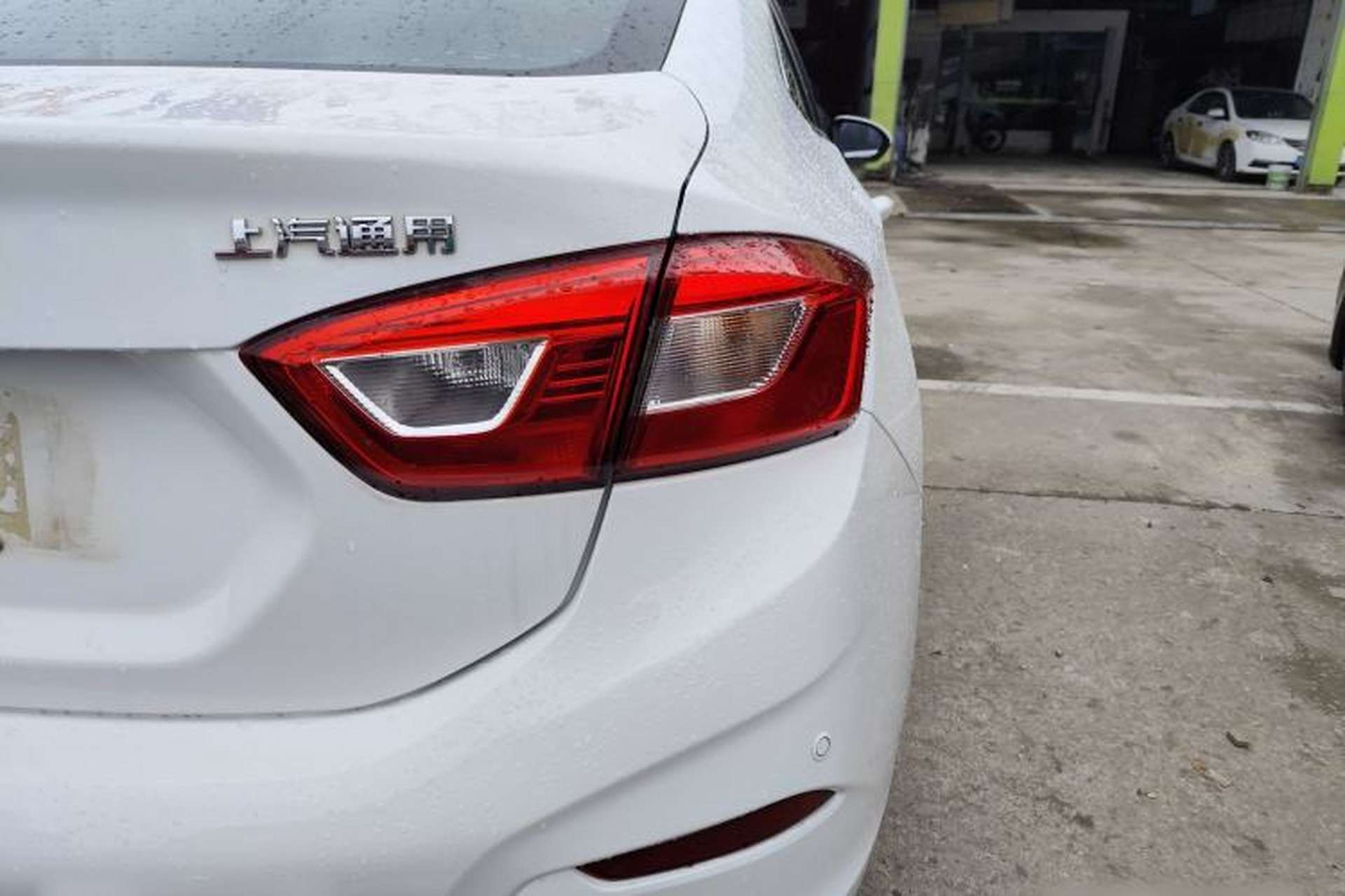 Used Chevrolet Cruze 2017 1.5L Automatic Pioneer Sunroof Edition Exterior 6
