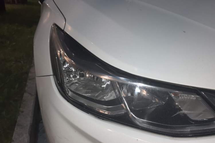 Used Chevrolet Cruze 2017 1.5L Automatic Pioneer Sunroof Edition Exterior 6