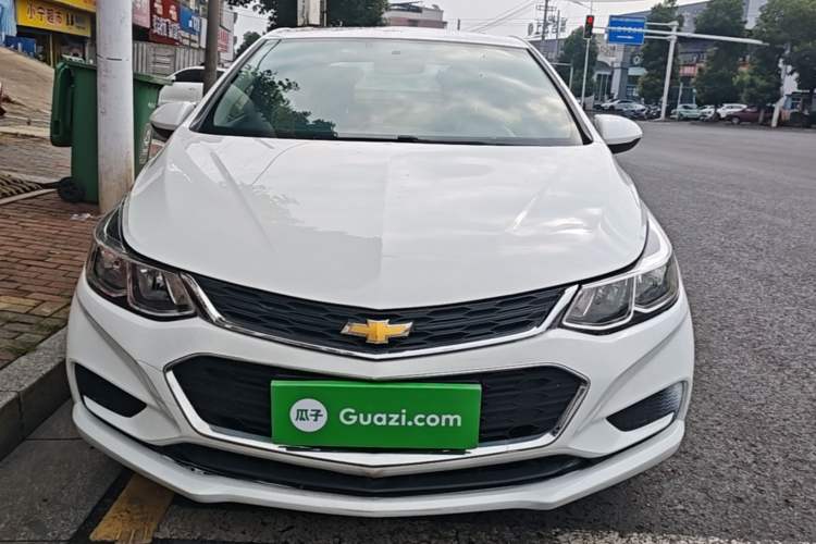 Used Chevrolet Cruze 2017 1.5L Automatic Pioneer Sunroof Edition Front