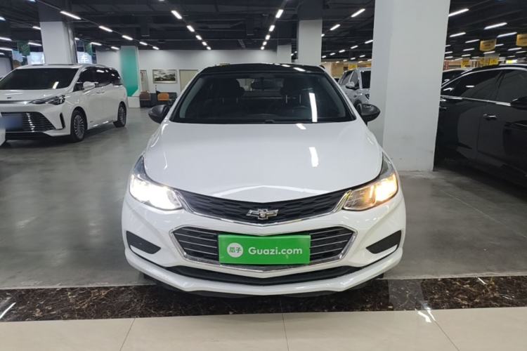 Used Chevrolet Cruze 2017 1.5L Automatic Pioneer Sunroof Edition Front