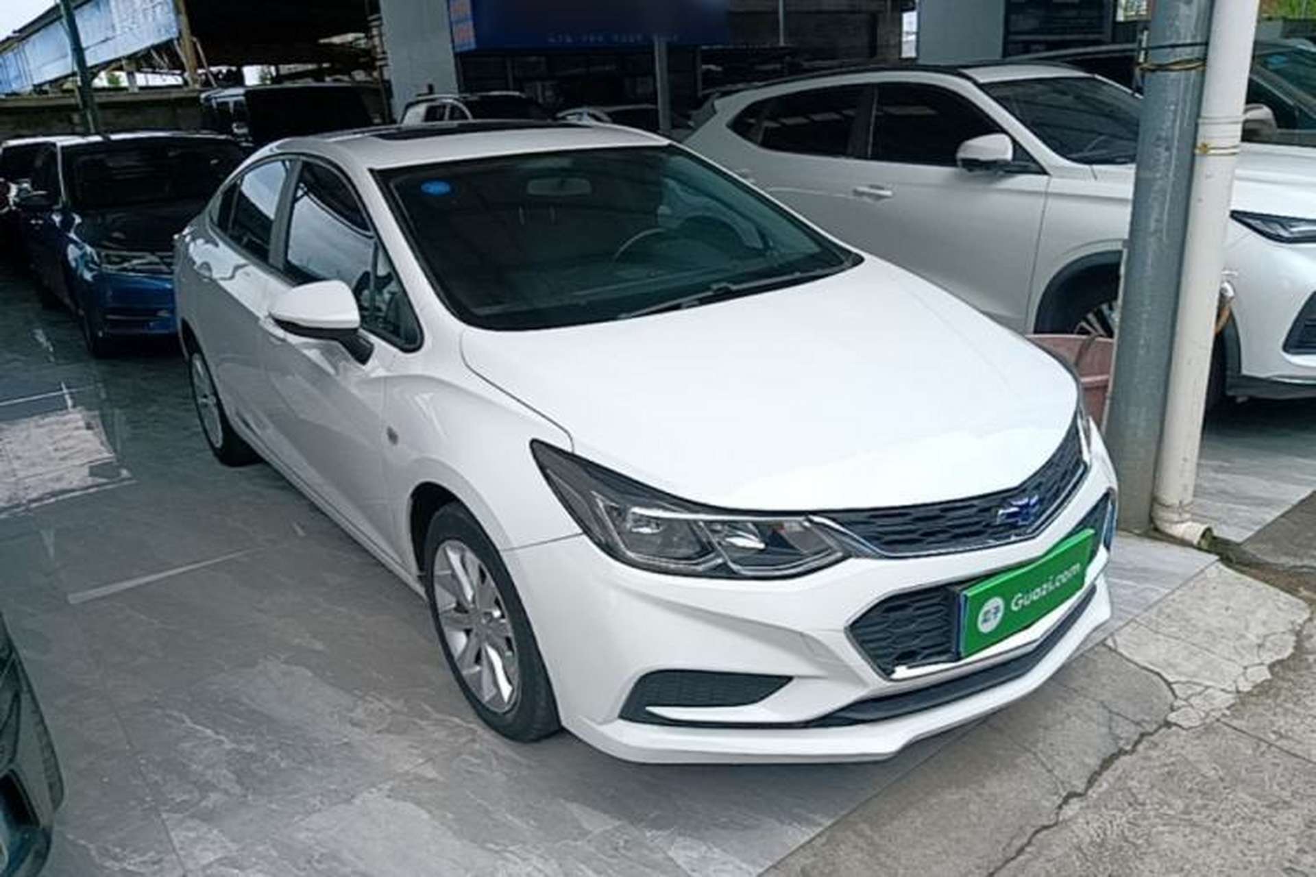 Used Chevrolet Cruze 2017 1.5L Automatic Pioneer Sunroof Edition Front Right 45 Deg