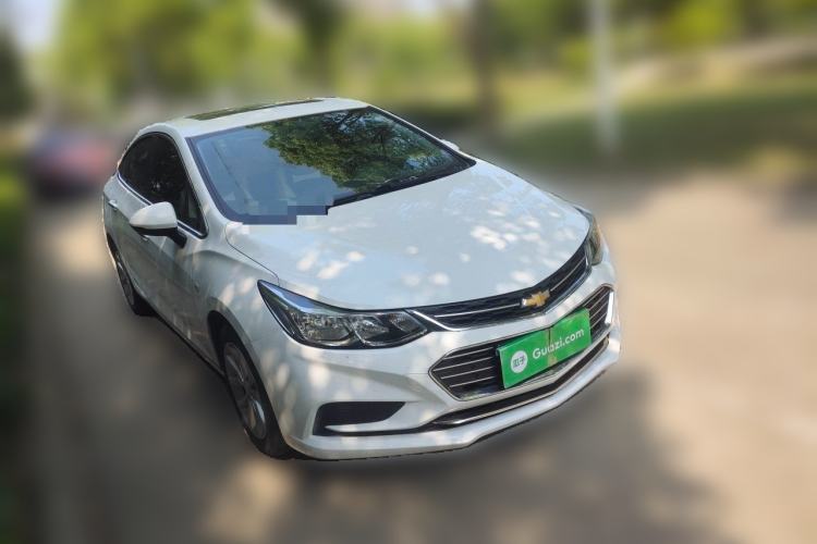 Used Chevrolet Cruze 2017 1.5L Automatic Pioneer Sunroof Edition Front Right 45 Deg