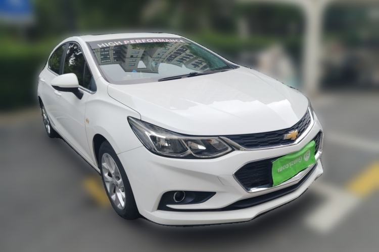 Used Chevrolet Cruze 2017 1.5L Hatchback Automatic Xuanfeng Edition Front Right 45 Deg