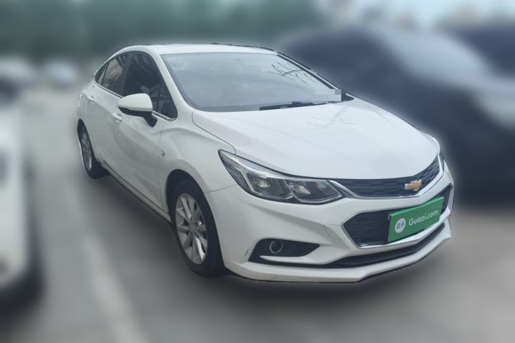 Used Chevrolet Cruze 2017 1.5L Automatic Pioneer Sunroof Edition Front Right 45 Deg