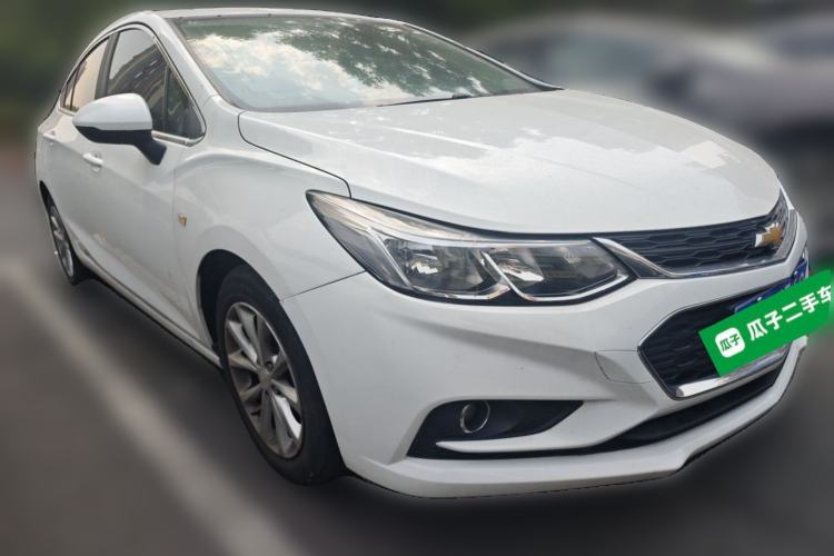 Used Chevrolet Cruze 2017 1.5L Automatic Xuanfeng Edition Front Right 45 Deg