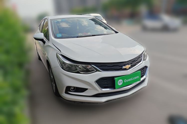 Used Chevrolet Cruze 2017 1.5L Hatchback Automatic Xuanfeng Edition Front Right 45 Deg