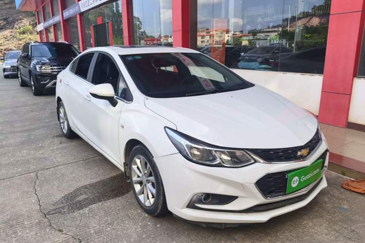 Used Chevrolet Cruze 2017 1.5L Automatic Xuanfeng Edition Front Right 45 Deg