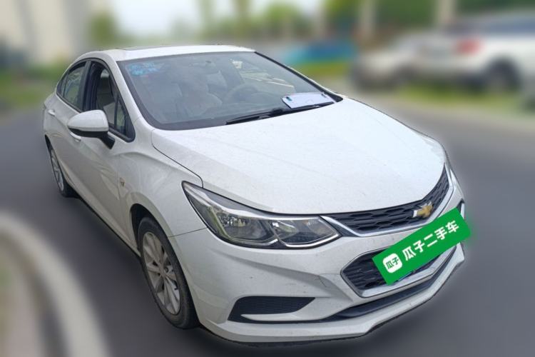 Used Chevrolet Cruze 2017 1.5L Automatic Pioneer Sunroof Edition Front Right 45 Deg