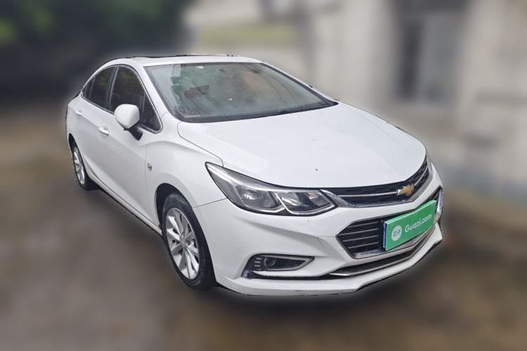 Used Chevrolet Cruze 2017 1.5L Automatic Pioneer Sunroof Edition Front Right 45 Deg