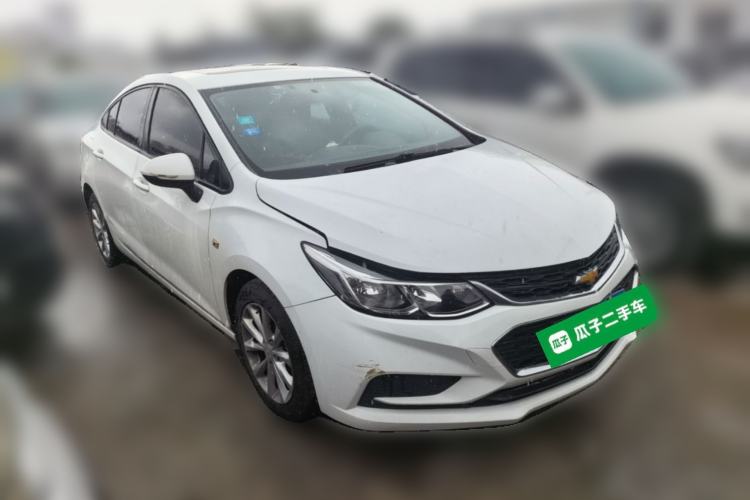 Used Chevrolet Cruze 2017 1.5L Automatic Pioneer Sunroof Edition Front Right 45 Deg