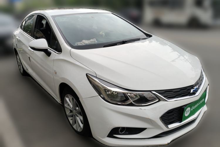 Used Chevrolet Cruze 2017 1.5L Manual Xuanfeng Edition Front Right 45 Deg