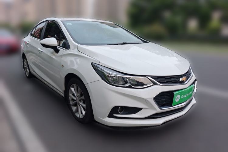 Used Chevrolet Cruze 2017 1.5L Manual Xuanfeng Edition Front Right 45 Deg