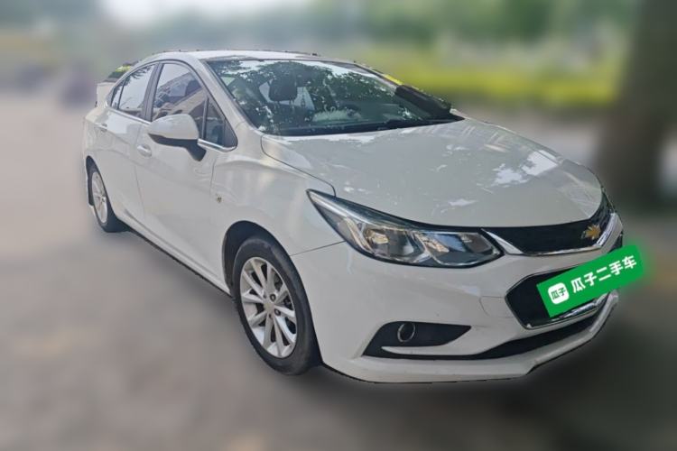 Used Chevrolet Cruze 2017 1.5L Manual Xuanfeng Edition Front Right 45 Deg