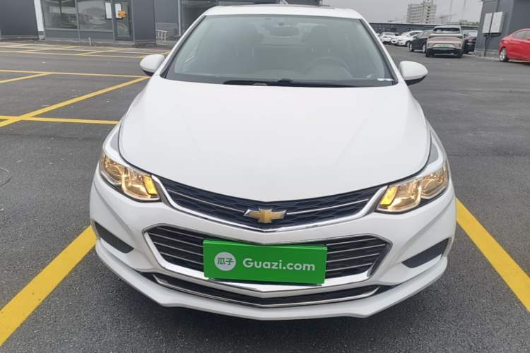 Used Chevrolet Cruze 2017 1.5L Automatic Pioneer Sunroof Edition Front