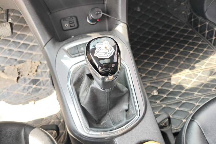 Used Chevrolet Cruze 2017 1.5L Manual Xuanfeng Edition Gear Lever
