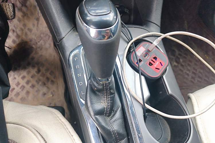 Used Chevrolet Cruze 2017 1.5L Automatic Pioneer Sunroof Edition Gear Lever