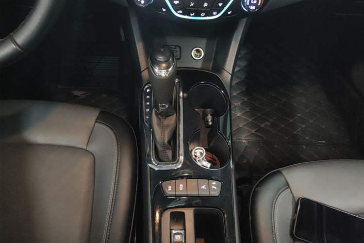 Used Chevrolet Cruze 2017 1.4T Dual-Clutch Lingfeng Edition Gear Lever