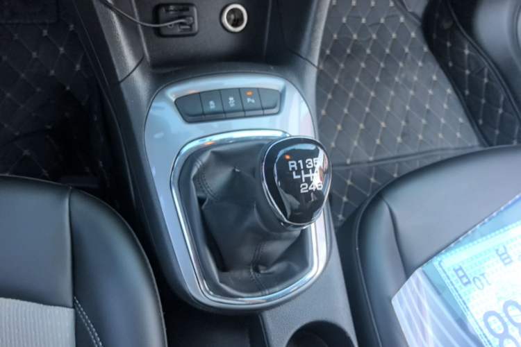 Used Chevrolet Cruze 2017 1.5L Manual Xuanfeng Edition Gear Lever