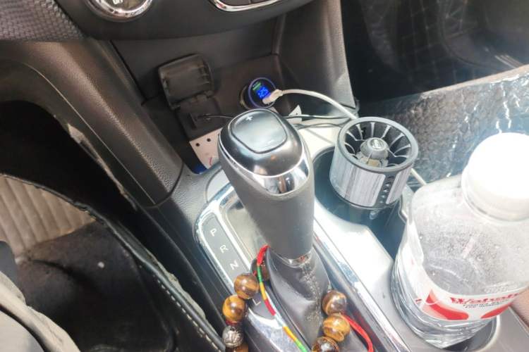 Used Chevrolet Cruze 2017 1.5L Automatic Pioneer Sunroof Edition Gear Lever