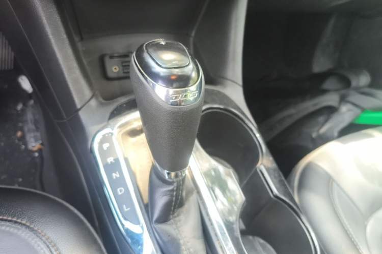Used Chevrolet Cruze 2017 1.4T Dual-Clutch Xuanfeng Edition Gear Lever