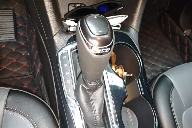 Used Chevrolet Cruze 2017 1.4T Dual-Clutch Lingfeng Edition Gear Lever