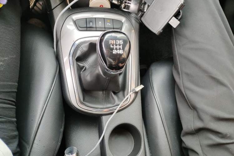 Used Chevrolet Cruze 2017 1.5L Manual Xuanfeng Edition Gear Lever
