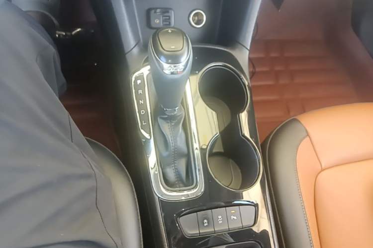 Used Chevrolet Cruze 2017 1.4T Dual-Clutch Xuanfeng Edition Gear Lever