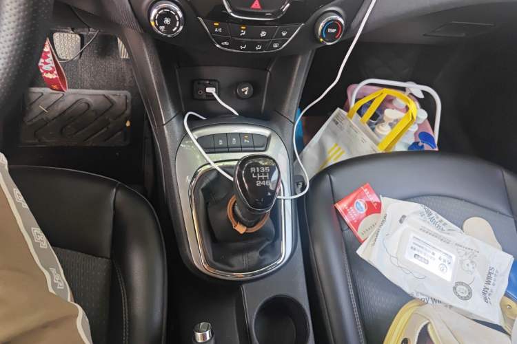 Used Chevrolet Cruze 2017 1.5L Manual Xuanfeng Edition Gear Lever