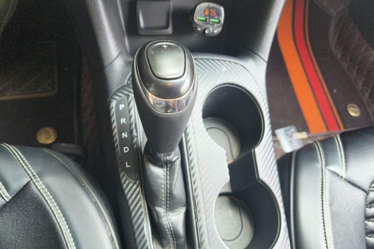 Used Chevrolet Cruze 2017 1.5L Automatic Pioneer Sunroof Edition Gear Lever