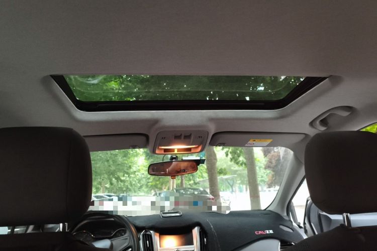 Used Chevrolet Cruze 2017 1.5L Hatchback Automatic Pioneer Sunroof Edition Headliner