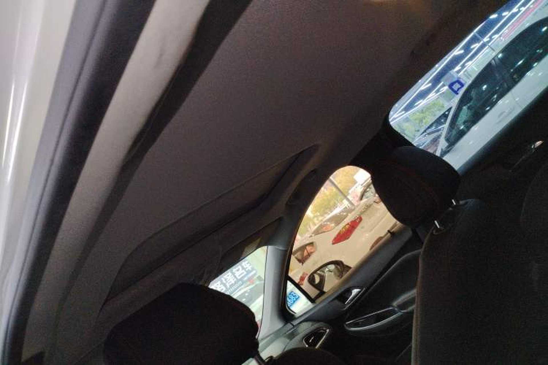 Used Chevrolet Cruze 2017 1.5L Automatic Pioneer Sunroof Edition Headliner