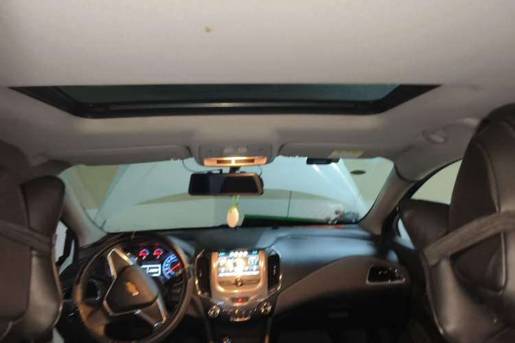 Used Chevrolet Cruze 2017 1.5L Automatic Pioneer Sunroof Edition Headliner