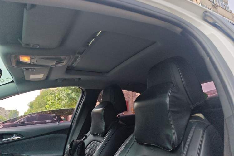 Used Chevrolet Cruze 2017 1.5L Automatic Pioneer Sunroof Edition Headliner