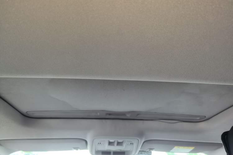 Used Chevrolet Cruze 2017 1.5L Automatic Pioneer Sunroof Edition Headliner