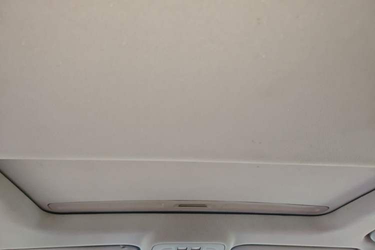 Used Chevrolet Cruze 2017 1.5L Automatic Pioneer Sunroof Edition Headliner