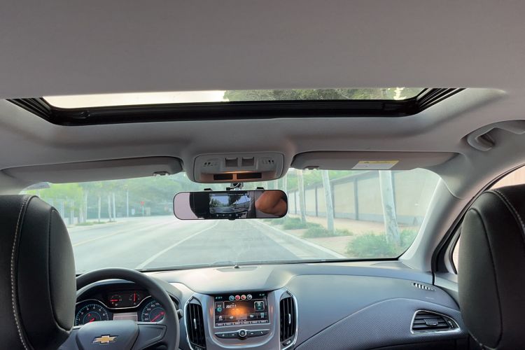 Used Chevrolet Cruze 2017 1.5L Automatic Pioneer Sunroof Edition Headliner