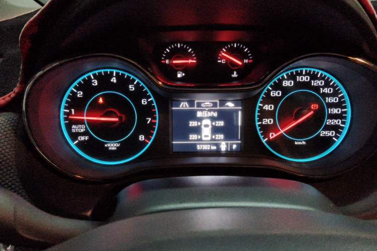 Used Chevrolet Cruze 2017 1.5L Automatic Pioneer Sunroof Edition Instrument Cluster
