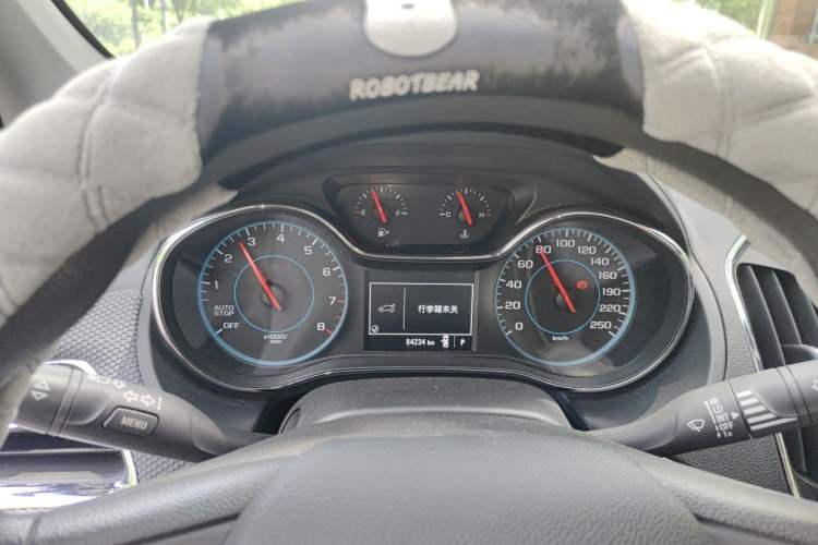 Used Chevrolet Cruze 2017 1.5L Automatic Pioneer Sunroof Edition Instrument Cluster