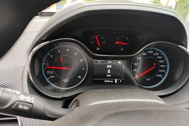 Used Chevrolet Cruze 2017 1.5L Automatic Pioneer Sunroof Edition Instrument Cluster