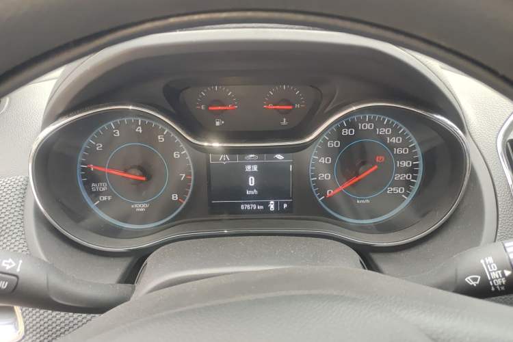 Used Chevrolet Cruze 2017 1.5L Automatic Pioneer Sunroof Edition Instrument Cluster