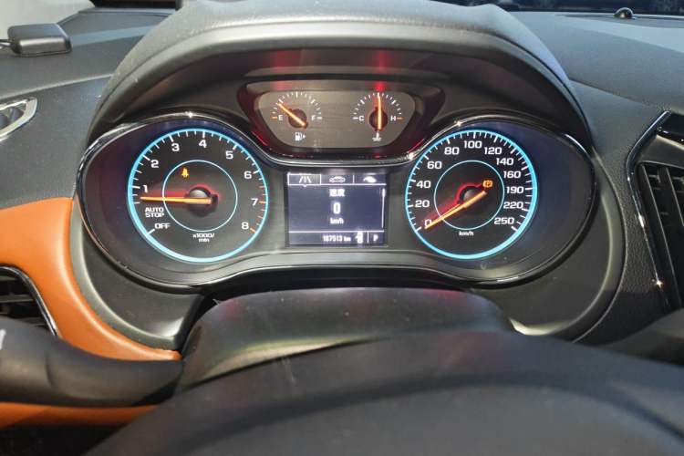 Used Chevrolet Cruze 2017 1.5L Automatic Pioneer Sunroof Edition Instrument Cluster