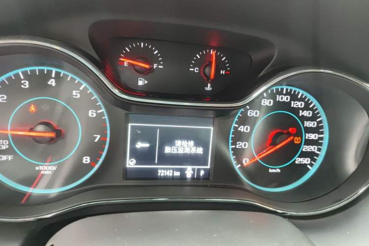Used Chevrolet Cruze 2017 1.5L Automatic Pioneer Sunroof Edition Instrument Cluster