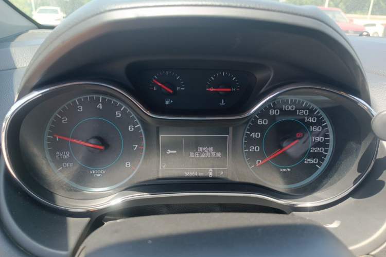 Used Chevrolet Cruze 2017 1.5L Automatic Pioneer Sunroof Edition Instrument Cluster