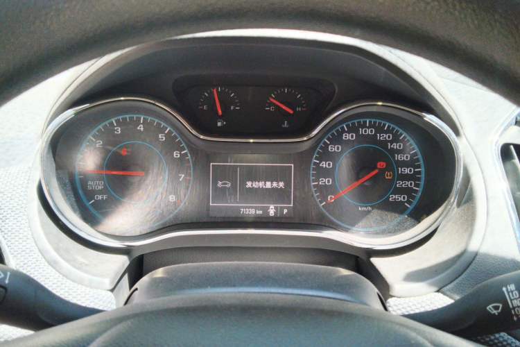 Used Chevrolet Cruze 2017 1.5L Automatic Pioneer Sunroof Edition Instrument Cluster