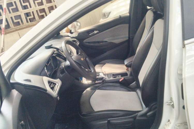 Used Chevrolet Cruze 2017 1.5L Automatic Xuanfeng Edition Interior 1